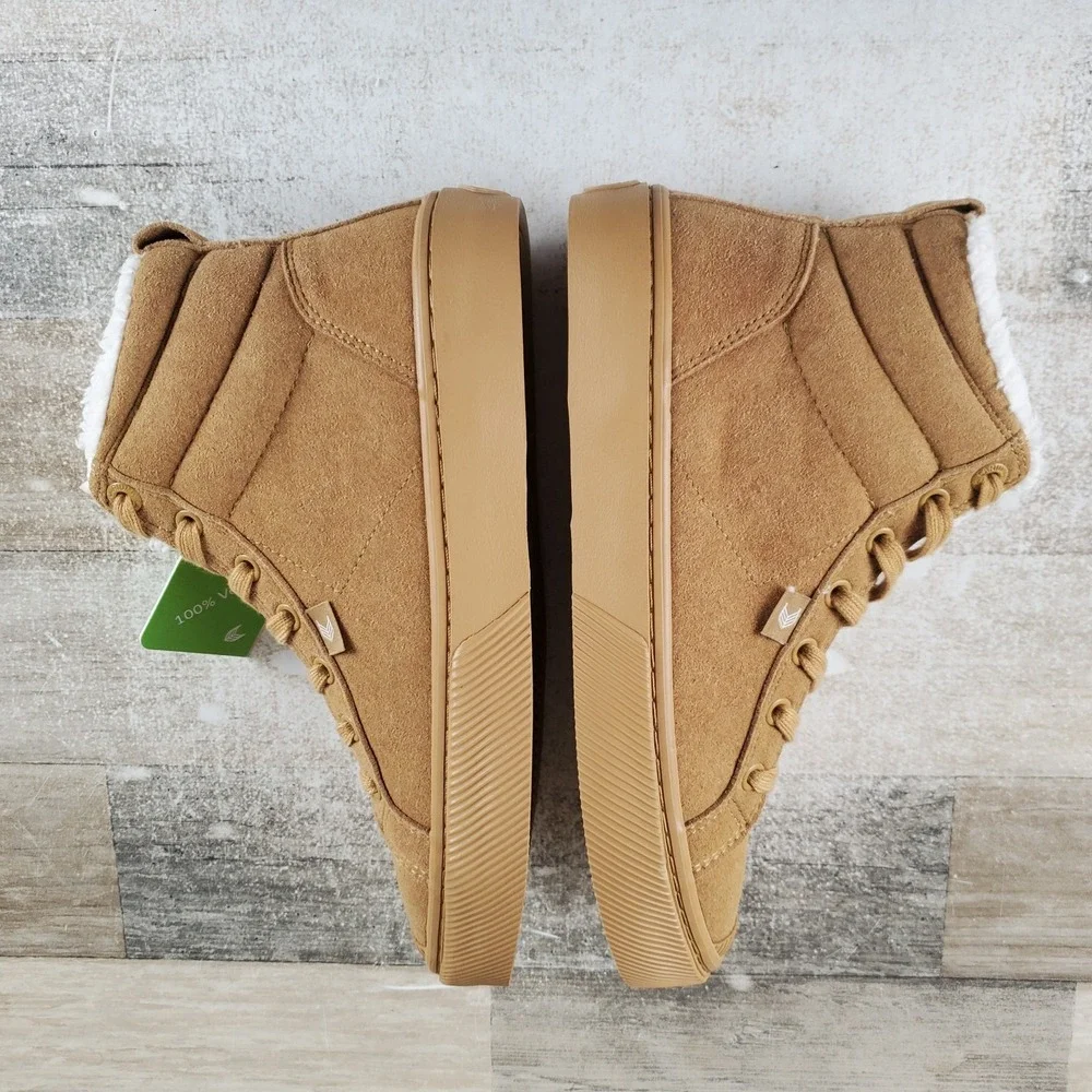 Cariuma OCA High Therma Womens Boots Sz 7.5 All Camel Suede Fleece Lined Lace Up